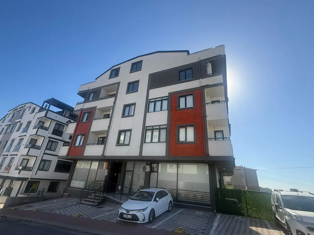 ÇAYIROVA EMEK'TE DENIZ MANZARALI 4+1 DUBLEKS, 185M², TERASLI