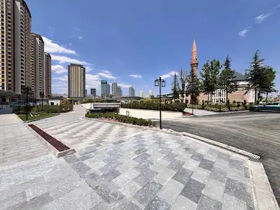 REMAX LEVEL'DAN ADRES ANKARA'DA 2+1 KAPALI MUTFAK KİRALIK DAİRE