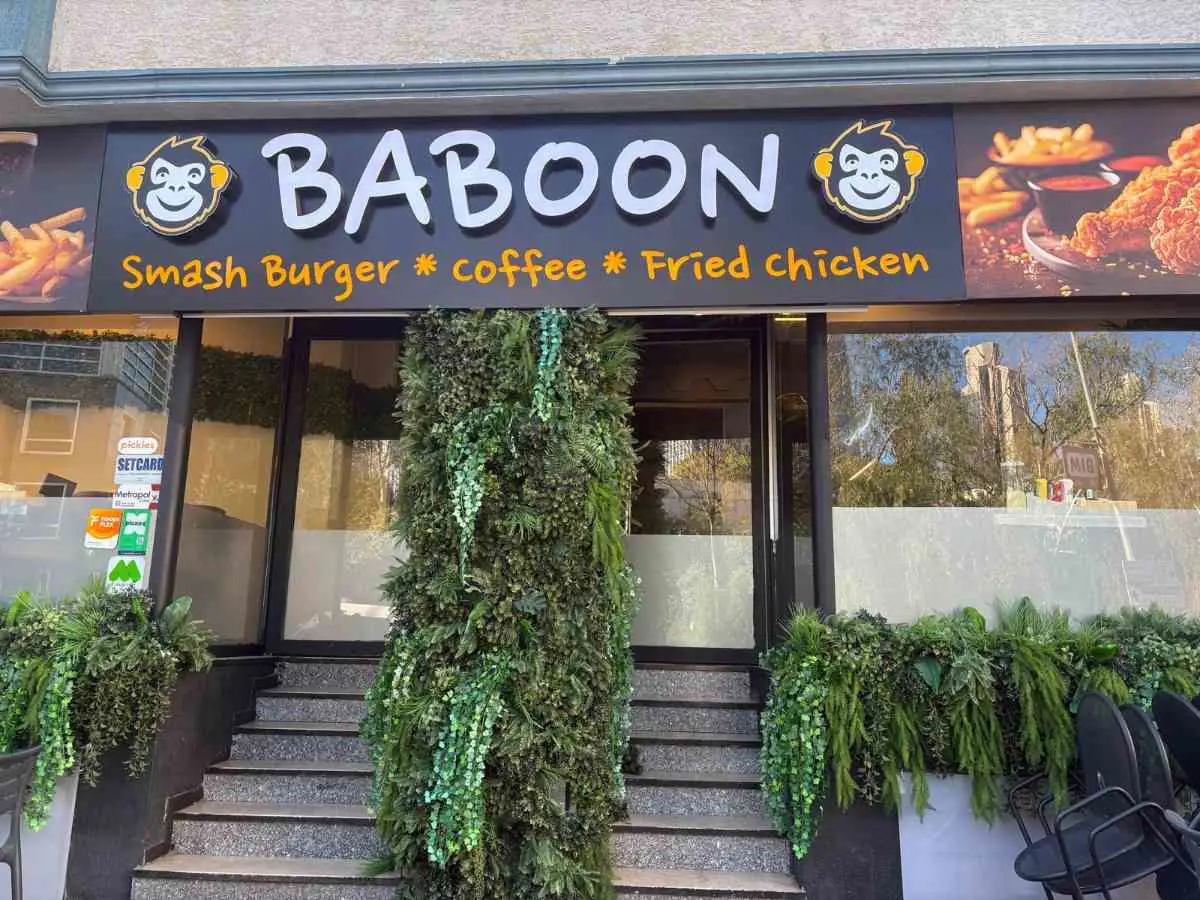 LEVENT PLAZALARDA MARKALI / DEVREN KİRALIK BURGER RESTORANI