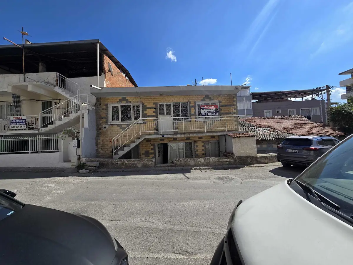 BUCA DİCLE MAH 60 M2 1+1 KİRALIK DAİRE
