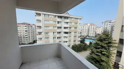 NURAN KARABAŞ ÇEKMEKÖY PARADISE CITY METROYA YÜRÜME MESAFESI 3+1 KIRALIK