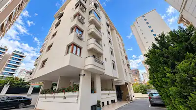 TAŞMEKTEP SOKAKTA KORU VE HAVUZ CEPHELI | SATILIK 3+1 DAIRE