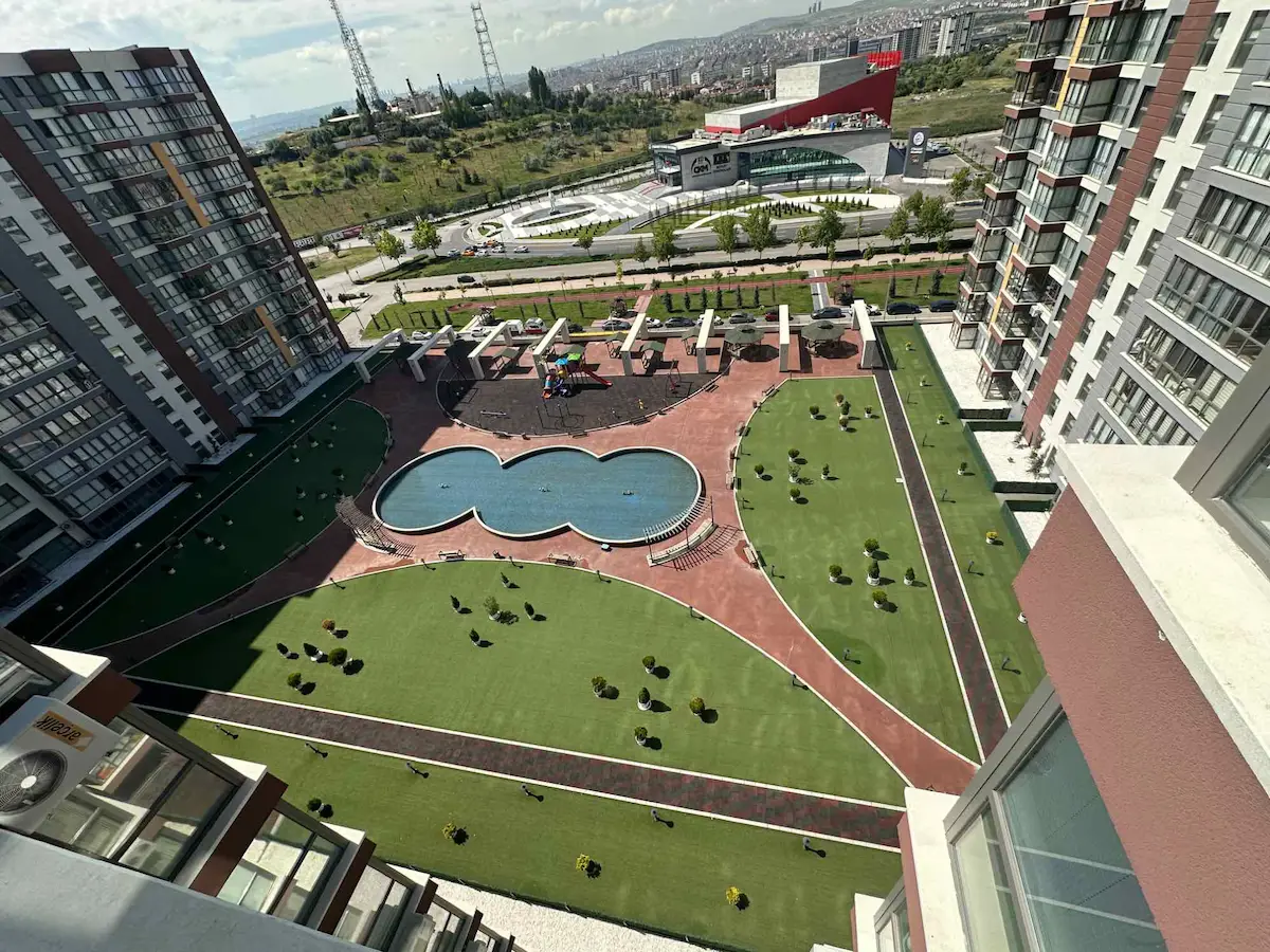 ERYAMAN MEYDAN ERYAMANDA 3+1 SATILIK DAIRE 