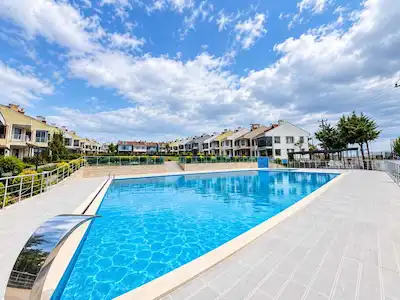 MARMARA EREĞLİSİ HAVUZLU ALKAYA SİTESİ MÜSTAKİL SATILIK VİLLA
