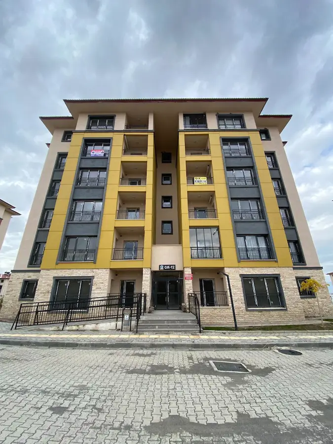 REMAX ARTIS'DEN HILALKENT TOKILERDE KIRALIK 2+1 DAIRE
