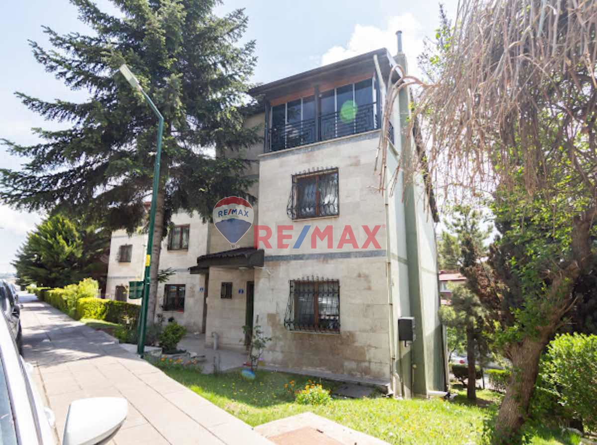 ÇAYYOLU KORU MAHALLESİ YEŞİLTEPE SİTESİ SATILIK VİLLA