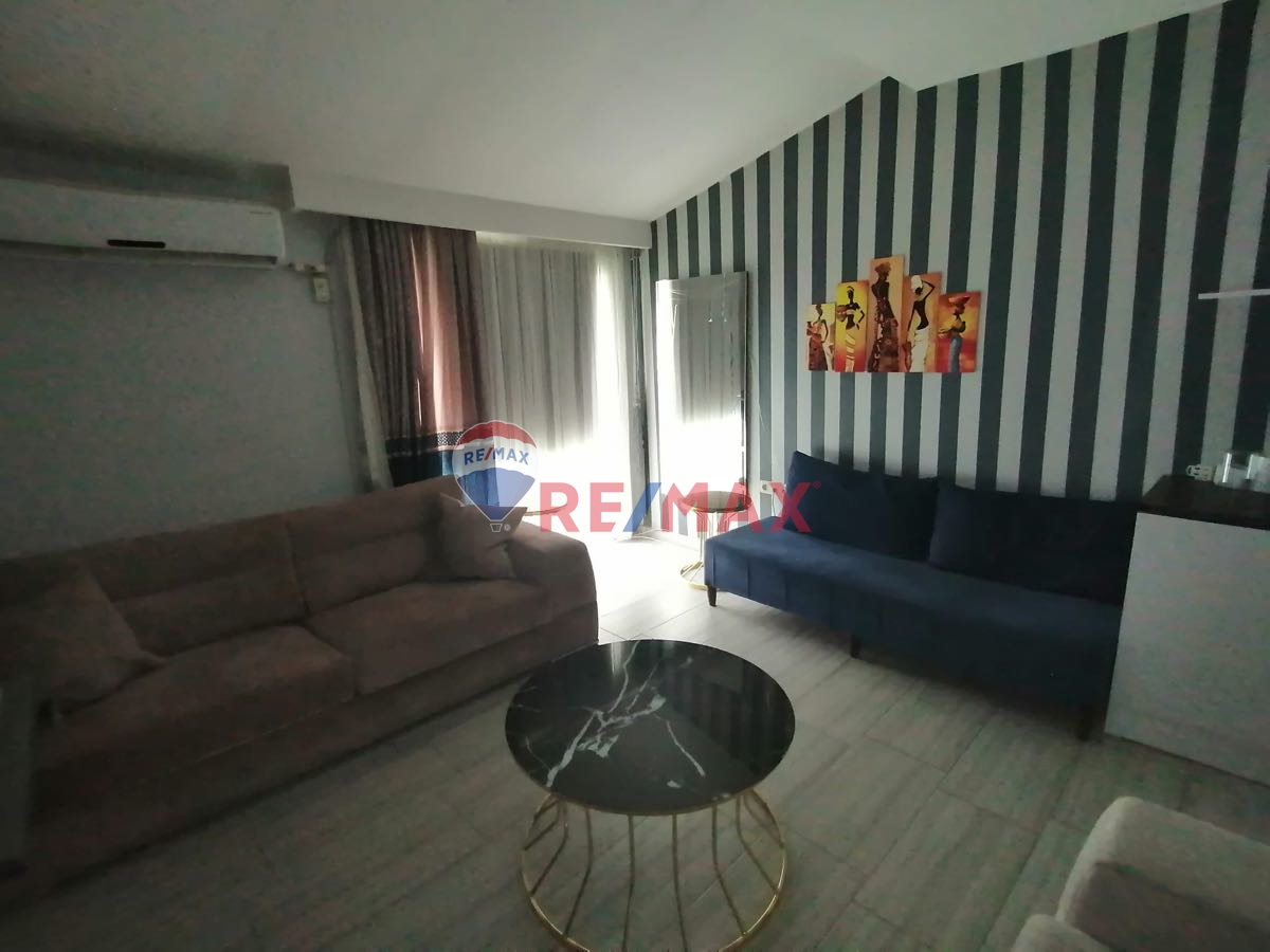 ÜNİVERSİTEYE YAKIN ÖNÜ AÇIK TERASLI SÜPER APART