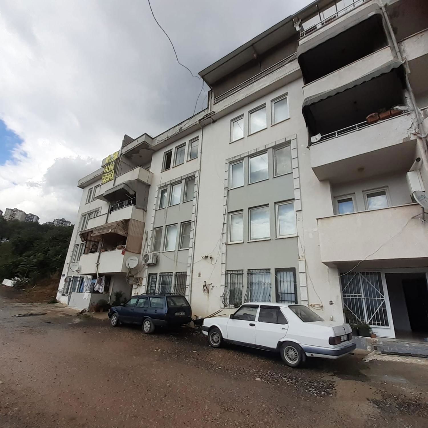 İZMİT GÜNDOĞDU MAHALLESİNDE KİRALIK 3+1 DAİRE