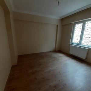 İZMİT GÜNDOĞDU MAHALLESİNDE KİRALIK 3+1 DAİRE