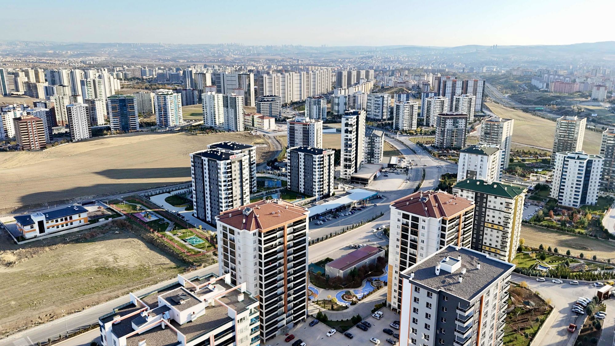 ERYAMAN’IN YÜKSELEN BÖLGESİNDE 16. KAT ŞEHİR MANZARALI 4+1!