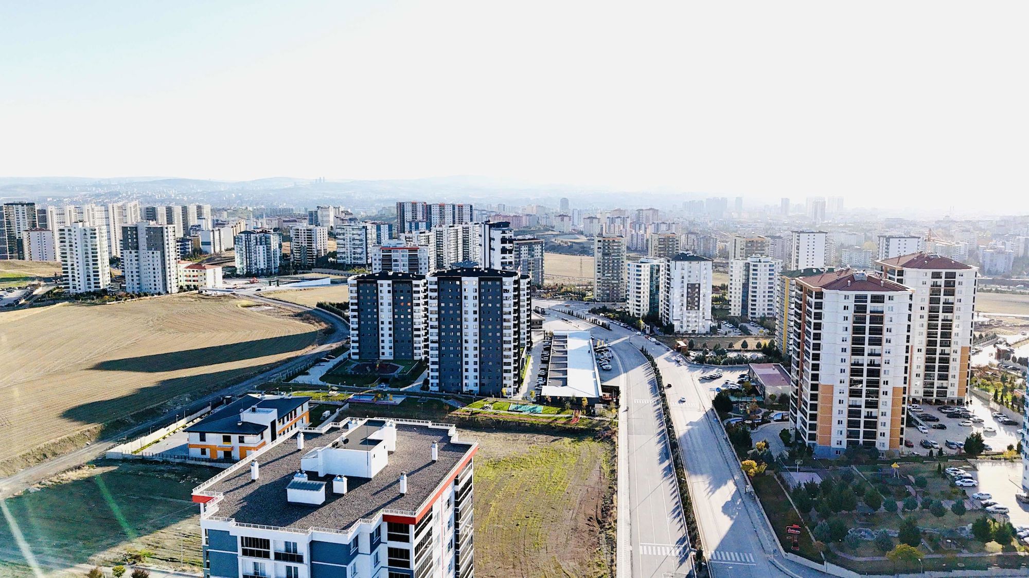 ERYAMAN’IN YÜKSELEN BÖLGESİNDE 16. KAT ŞEHİR MANZARALI 4+1!