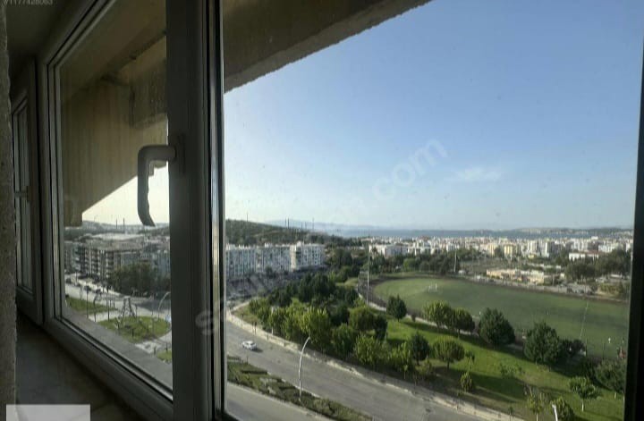 ALIAĞA SITELER MAHALLESINDE 2+1 KIRALIK EŞYALI DAIRE 