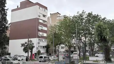 BORNOVA ERZENE MAH.’DE KIRACISIZ, KULLANIMA HAZIR SATILIK 3+1 DAIRE