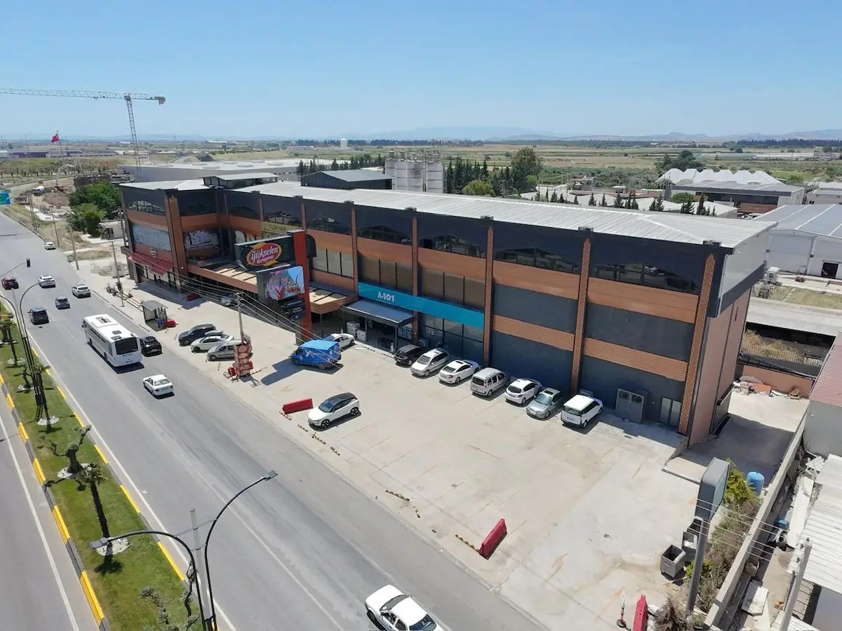 ÇANAKKALE – İZMİR YOLU ÜZERİNDE 315 M² TABELA DEĞERİ YÜKSEK KİRALIK DÜKKAN