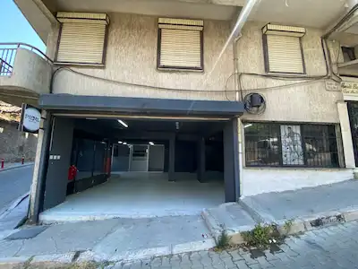 KARATAŞ ÖZEL HASTANE KARŞISI KUPON KÖŞE 222 M2 DÜKKAN