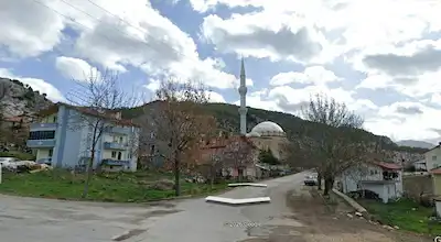 KONYA DEREBUCAK GENCEK’TE YOL CEPHELİ MÜSTAKİL PARSEL 