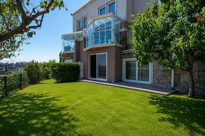 PENDİK ÇAMLIK’TA AYDOS SEKİLİ EVLER’DE MÜSTAKİL BAHÇELİ 5+2 İKİZ VİLLA