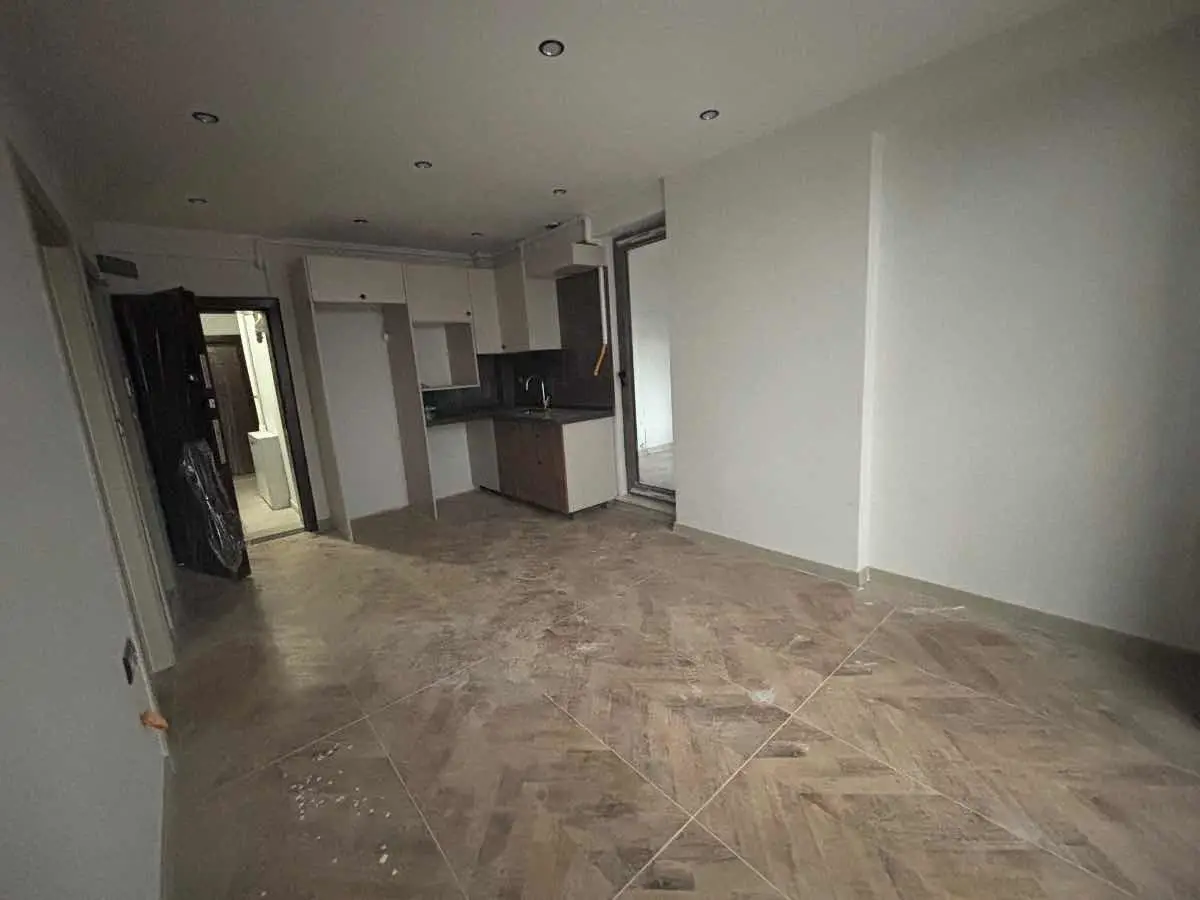 BİGA YENIYAKA'DA KIRALIK 2+1 YERDEN ISITMALI YÜKSEK GIRIŞ DAIRE