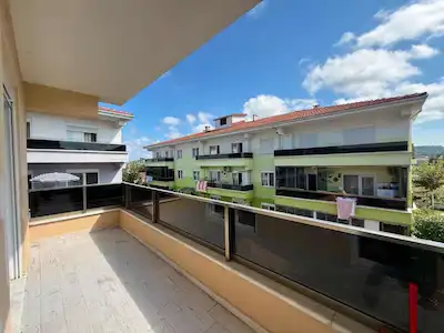 SAKARYA KARASU'DA HAVUZLU SİTEDE SATILIK 2+1 DAİRE