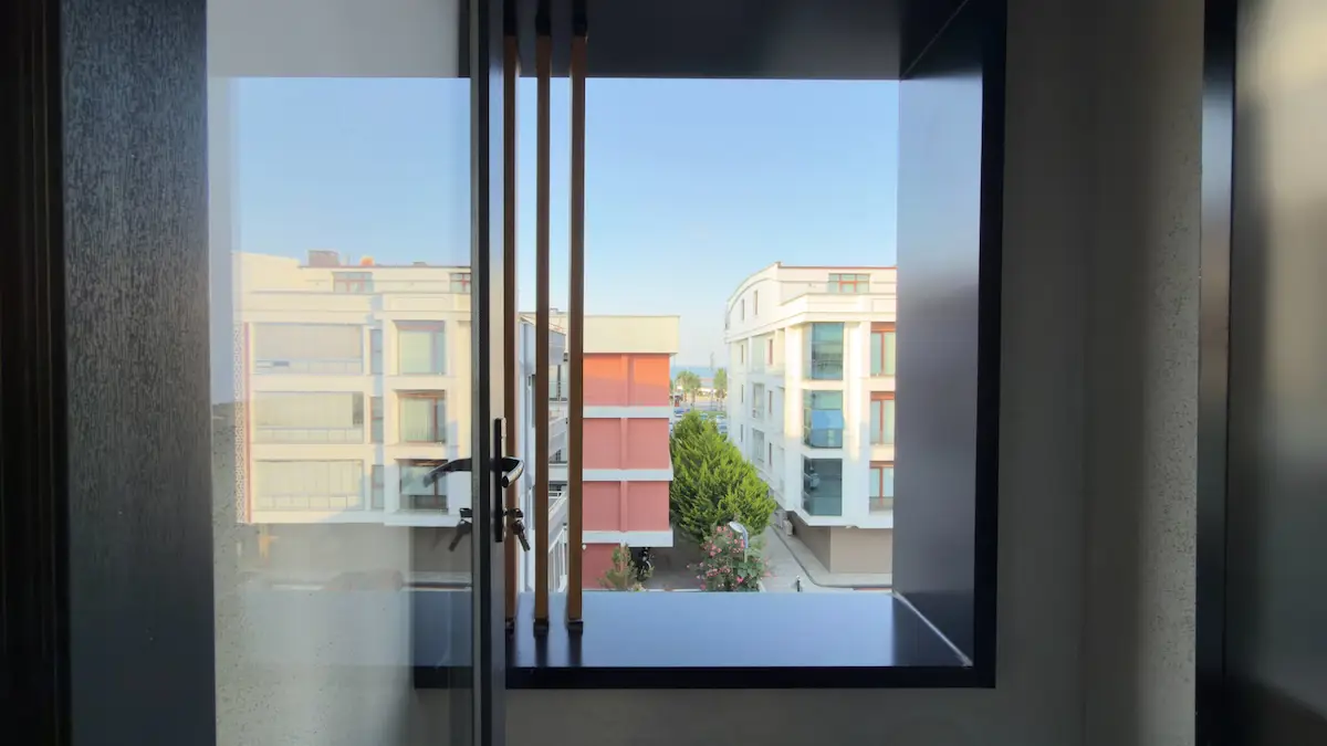 ATAKUM CUMHURİYET MAH’DE SAHİLE YAKIN EŞYALI 1+1 KİRALIK DAİRE