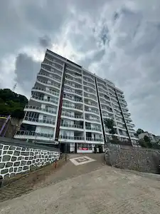 GİRESUN MERKEZ PANORAMA EVLERİ’NDE 340 M² 5+1 ÇATI KATI | 4 CEPHE, 3 BANYO