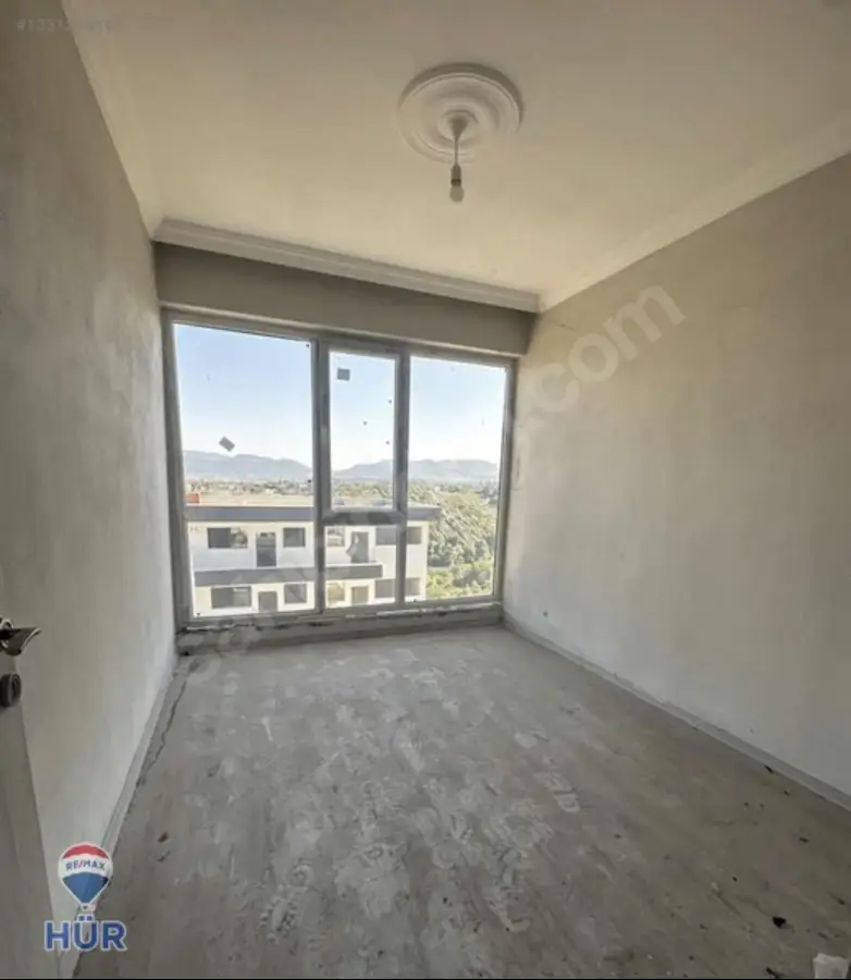 REMAX HÜR KEMALPAŞADA 2 +1 SATILIK DAİRE