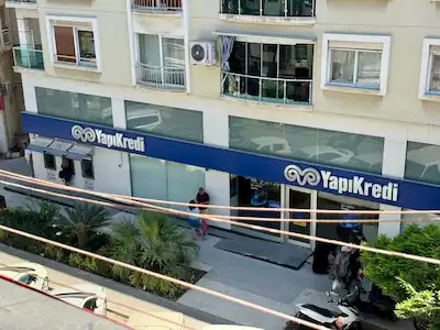 ŞEHRİN TAM KALBİNDE PAZAR YERİNDE ARAKAT 1+1 SATILIK DAİRE