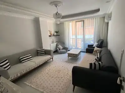 ESENYURT SAADETDERE MAH. GENÇ BİNADA SATILIK 2+1 DAİRE