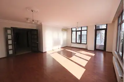 ÜMRANIYE MEHMET AKIF MAH. GENIŞ 130M² NET SATILIK 3+1 DAIRE