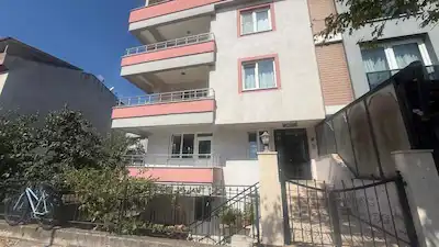 REMAX YAZ BAHÇELİEVLER ASSUVA PARK YANI 3+1 ARA KAT KİRALIK DAİRE