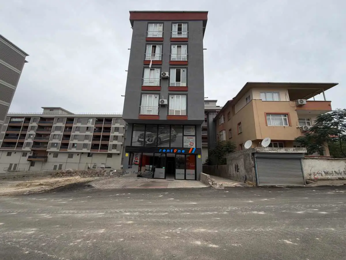 RE/MAX EDE'DEN ÇARŞI BÖLGESİNDE SATILIK EŞYALI 1+1