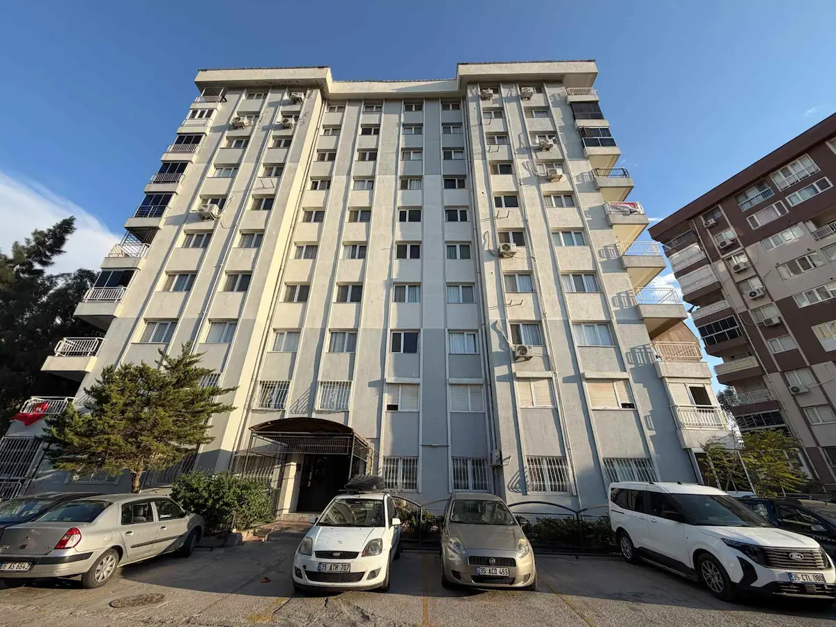 ÇİĞLİ EVKA 5 ATATÜRK MAHALLESİNDE SATILIK 3+1 FIRSAT DAİRE
