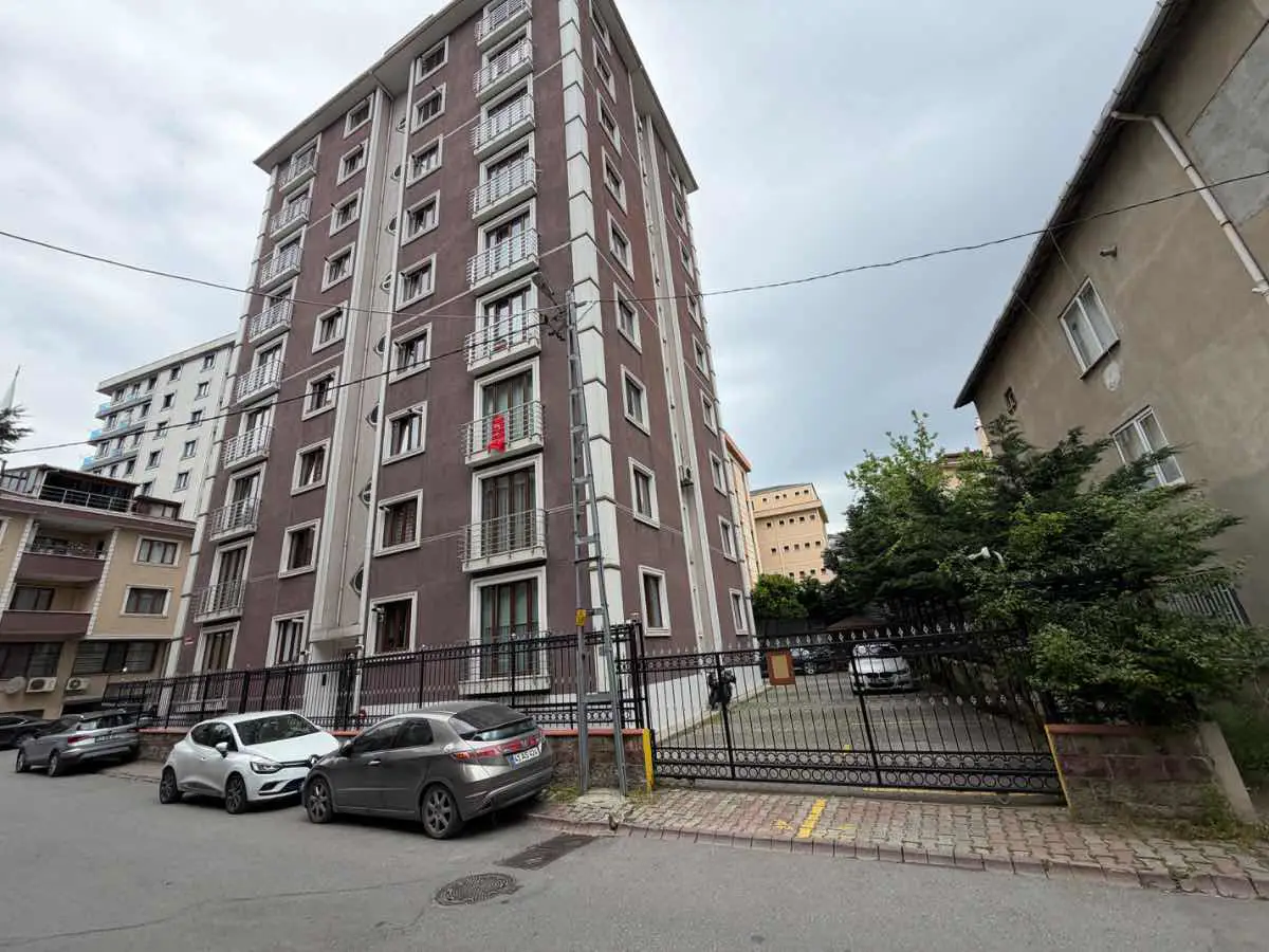 ÜMRANİYE İNKILAP’TA GÜNEY CEPHE 3+1 | 2 BANYO | BALKON | KAT MÜLKİYETLİ 3