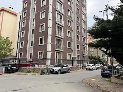 ÜMRANİYE İNKILAP’TA GÜNEY CEPHE 3+1 | 2 BANYO | BALKON | KAT MÜLKİYETLİ