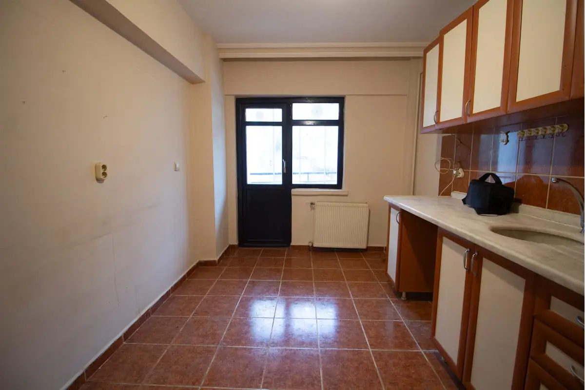 BİRLİK MAHALLESI 3+1 KİRALIK DAİRE / REMAX ENBATI