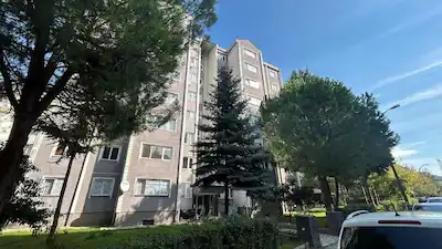 İZMİT YAHYA KAPTAN C13 BLOK’TA SATILIK 3+1 DAİRE