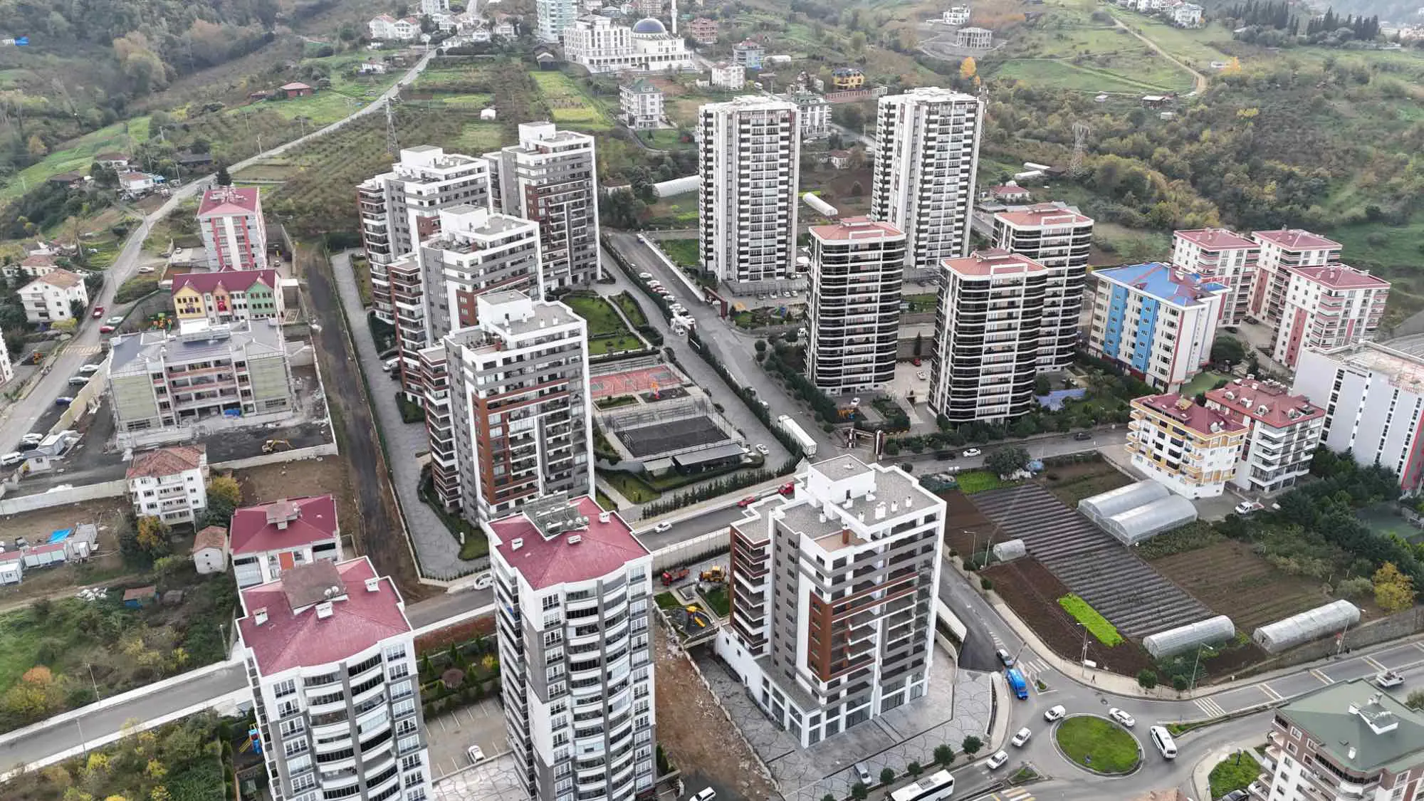ARMADA CADDE GÜNEY CEPHE SATILIK 3+1 DAİRE