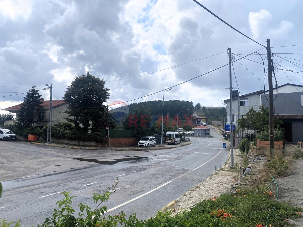 Beykoz Elmalı köyünde Acarkent’e yakın imarlı Satılık Arsa