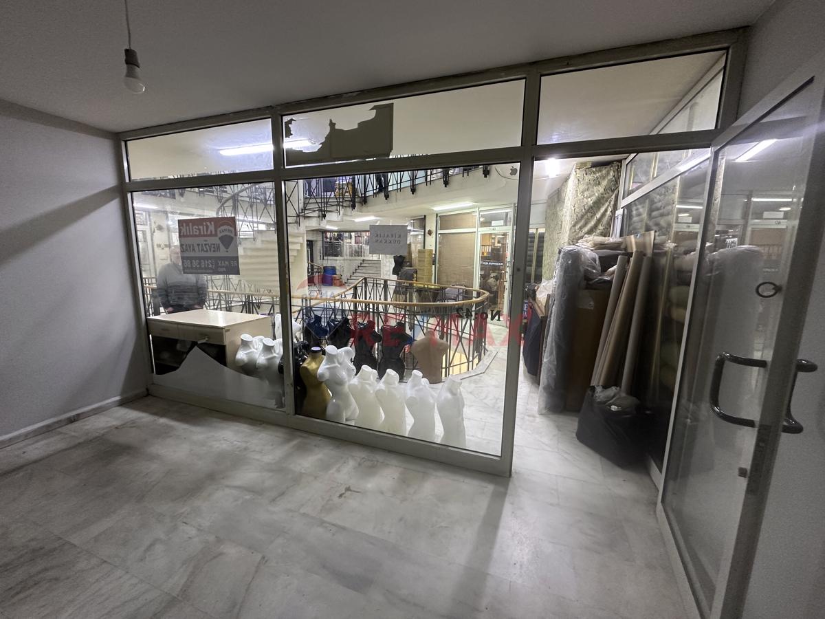 EMINÖNÜ, YEŞILDIREK, AMBARCI HANDA KIRALIK DÜKKAN & MAĞAZA