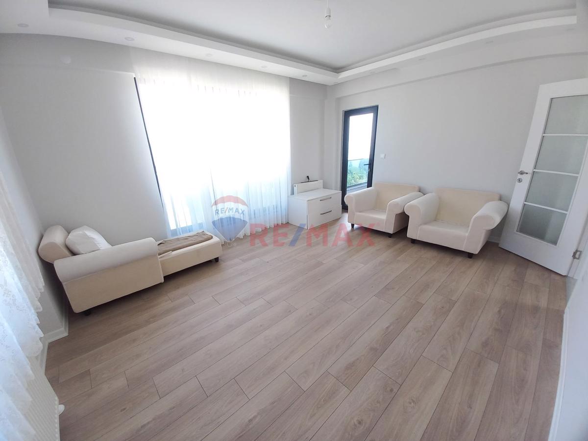 REMAX FREKANS'TAN HAVUZ ÜSTÜ 2+1 ARAKAT DAİRE