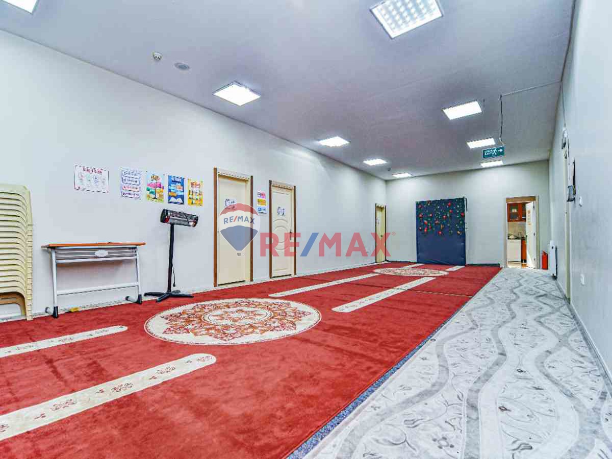 PENDİK/ŞEYHLİ MERKEZ'DE İŞLEK LOKASYONDA KAÇMAZ DÜKKAN