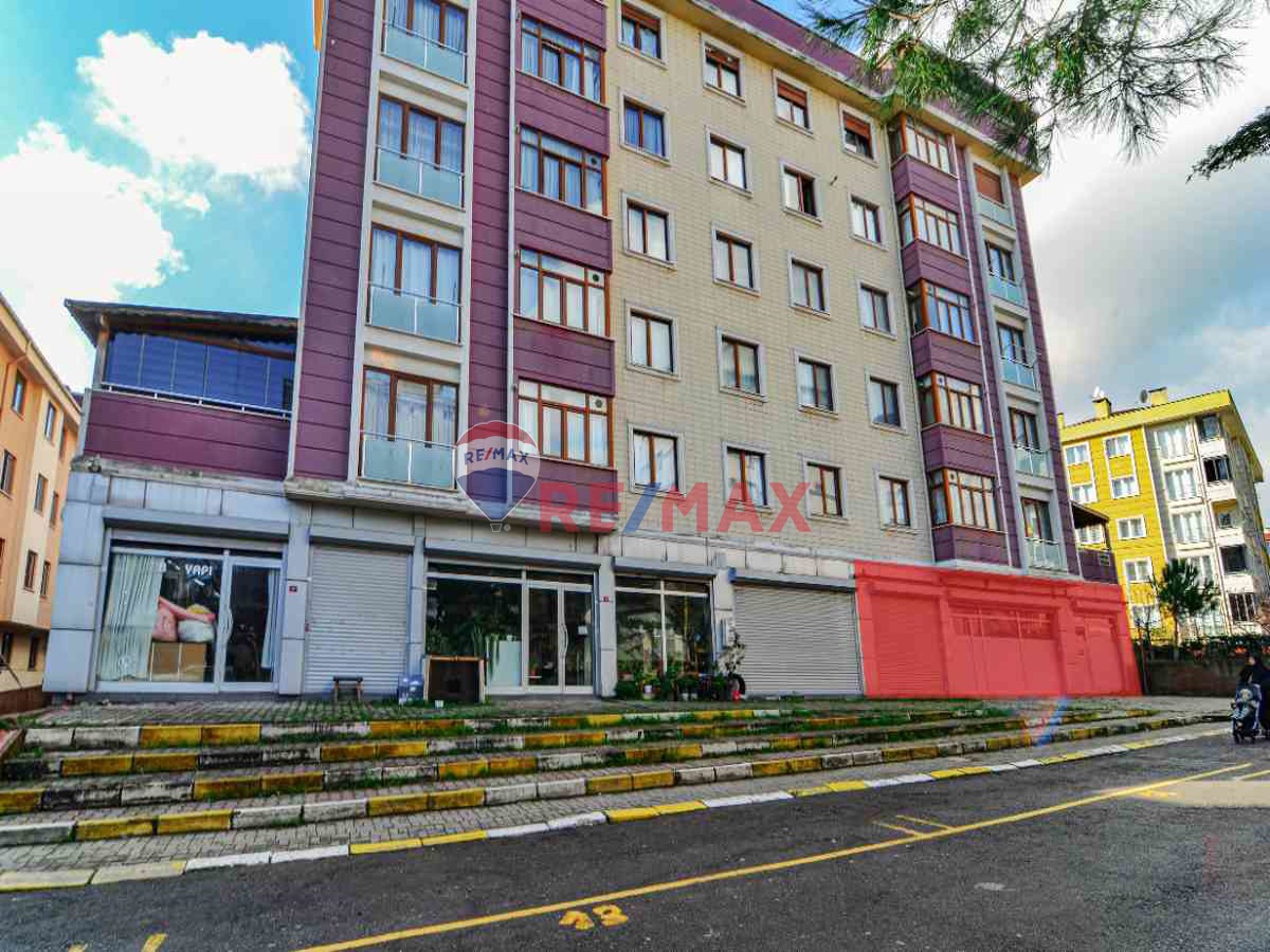 PENDİK/ŞEYHLİ MERKEZ'DE İŞLEK LOKASYONDA KAÇMAZ DÜKKAN