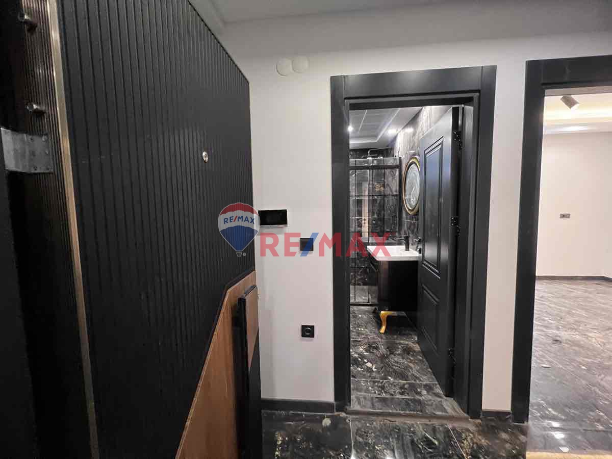 TRAMVAYA CEPHE KIRALIK OFIS 1 + 1 DAIRE