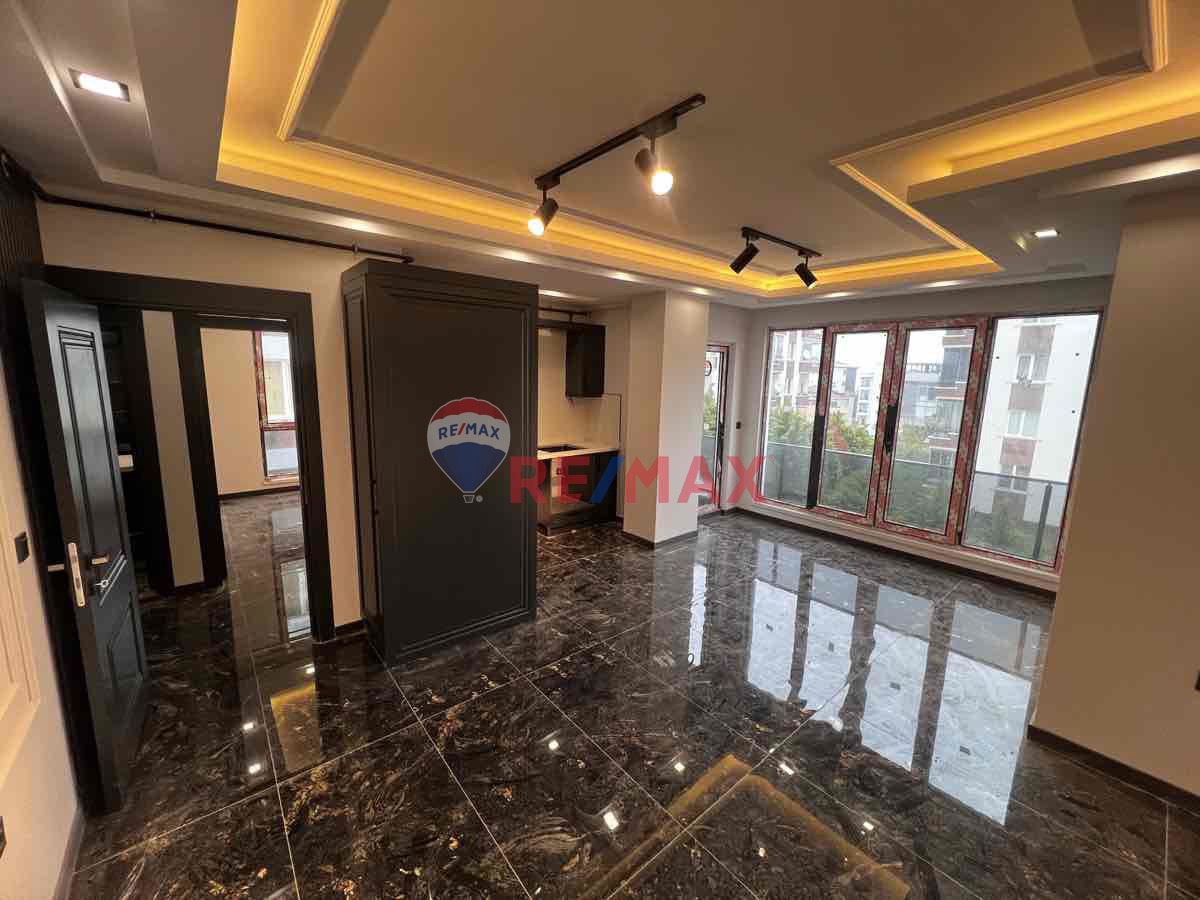 TRAMVAYA CEPHE KIRALIK OFIS 1 + 1 DAIRE