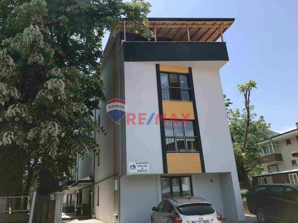 REMAX DREAM'DEN KARTEPE SUADİYE'DE 2+1 DUBLEKS DAIRE