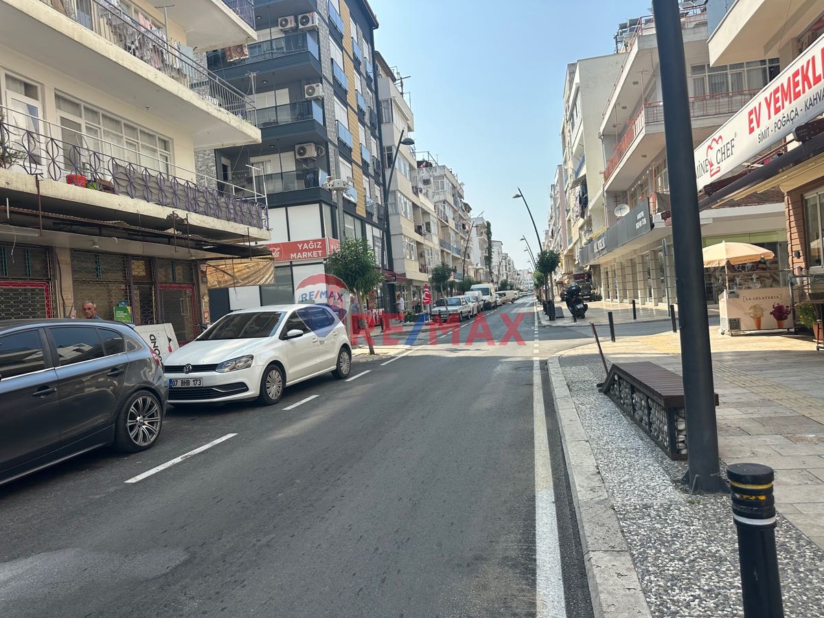 AŞAĞI PAZ MAHALLESİ FEVZİ PAŞA CADDESİNDE SATILIK BİNA