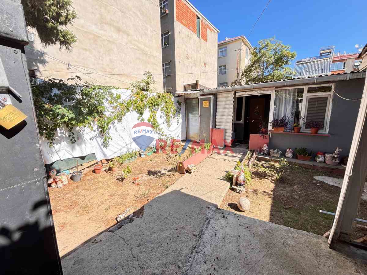 REMAX DAN ATAŞEHİR AŞIK VEYSEL DE İMARLI 303 M² TEK TAPU 2 DAİRE