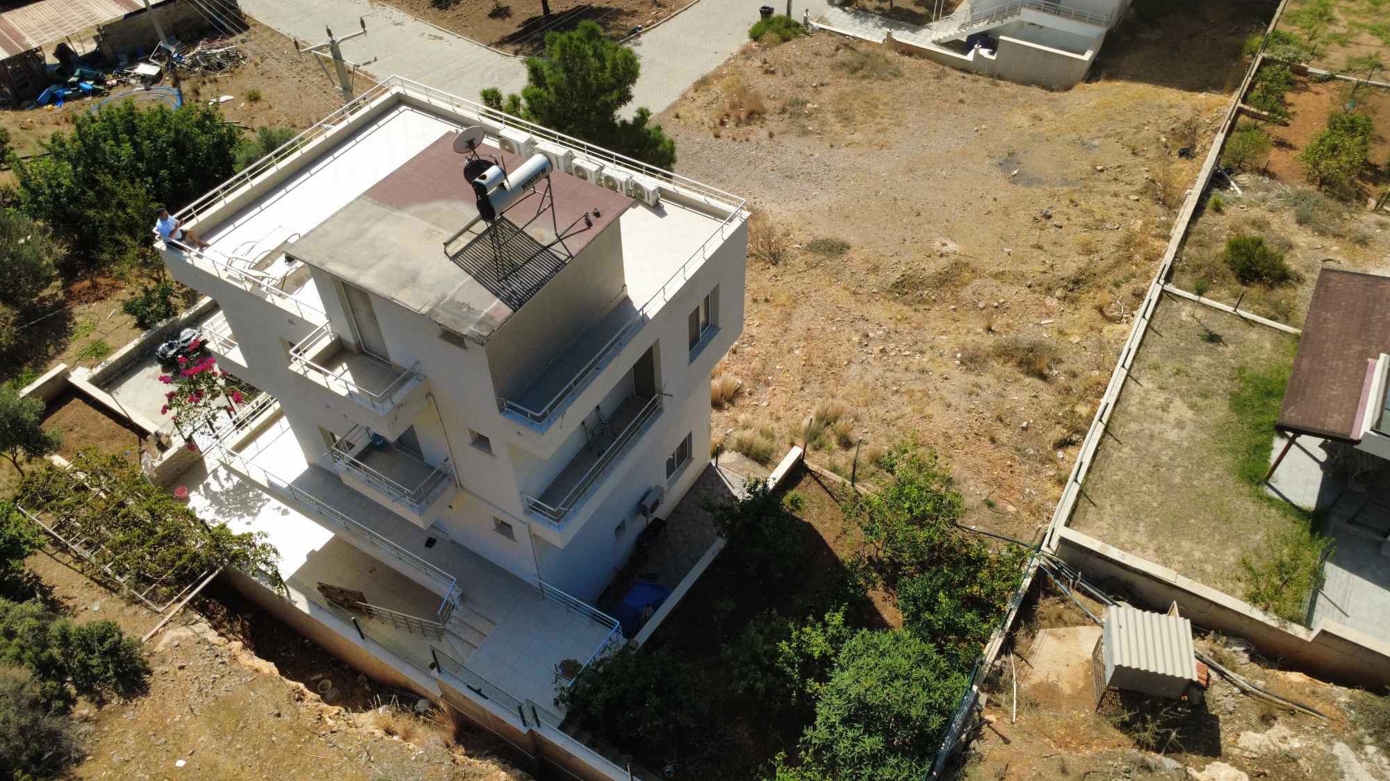 MERSİN TİSAN ADASINDA TİSAN SİTESİNDE SATILIK VİLLA