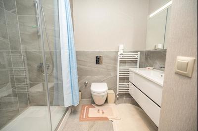 REMAX GELİŞİMDEN FERKO LİNE SİTESİNDE 2+1 KİRALIK EŞYALI DAİRE