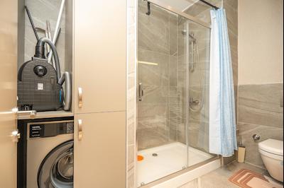 REMAX GELİŞİMDEN FERKO LİNE SİTESİNDE 2+1 KİRALIK EŞYALI DAİRE